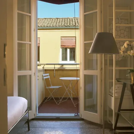 Luxury In Palazzo Spada アパート ボローニャ