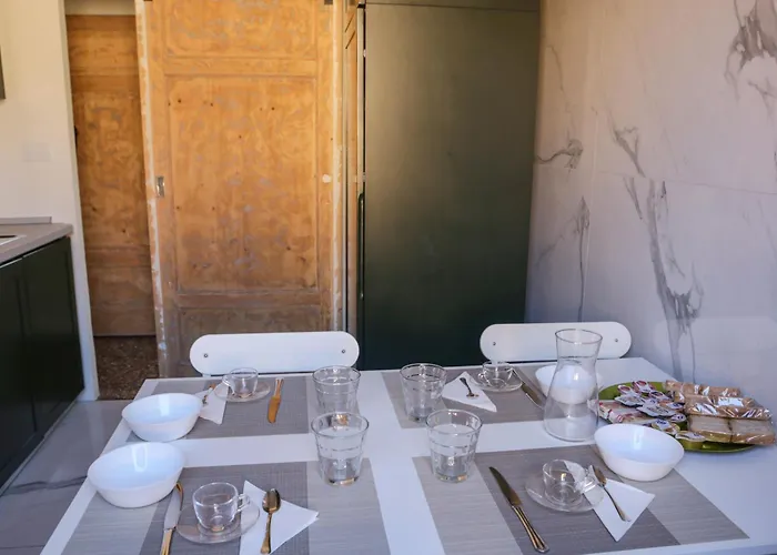 Luxury In Palazzo Spada アパート ボローニャ