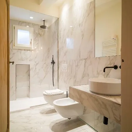Apartment Luxury In Palazzo Spada Bologna